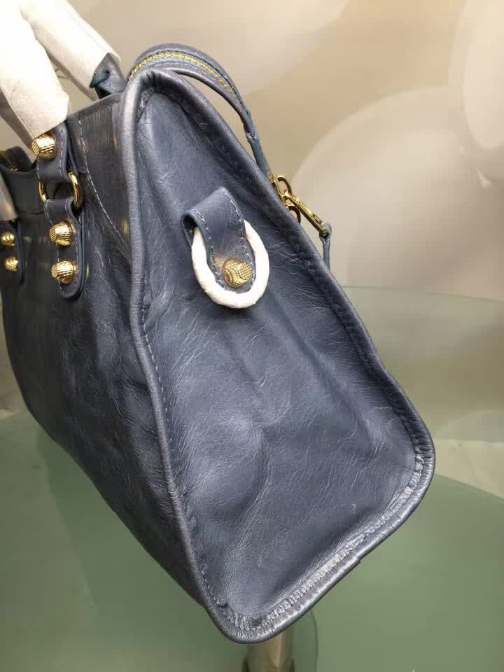BALENCIAG巴黎世家 義大利進口 原版油蠟頭層牛皮 香皮小銀釘 時尚百搭 手提肩背斜挎包  BL1573